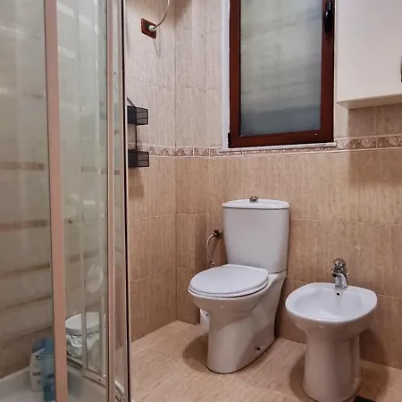 Villa Bezhani Golem (Tirana)